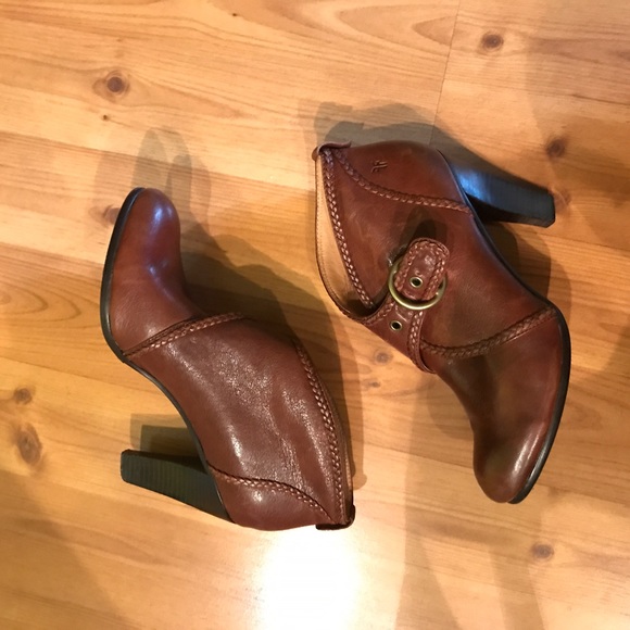 Frye Vicki - Brown Leather Ankle Bootie Stacked Heel Buckle - Size 11 - Picture 2 of 7